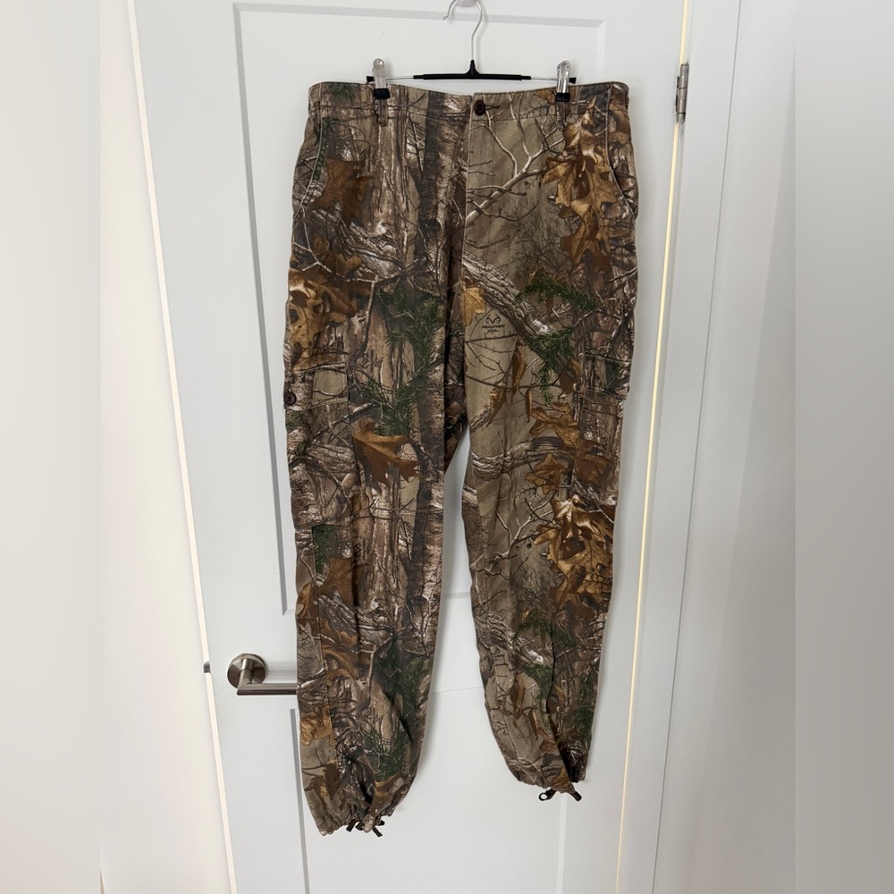Cabela’s Men's Realtree Camo Cargo Pants
